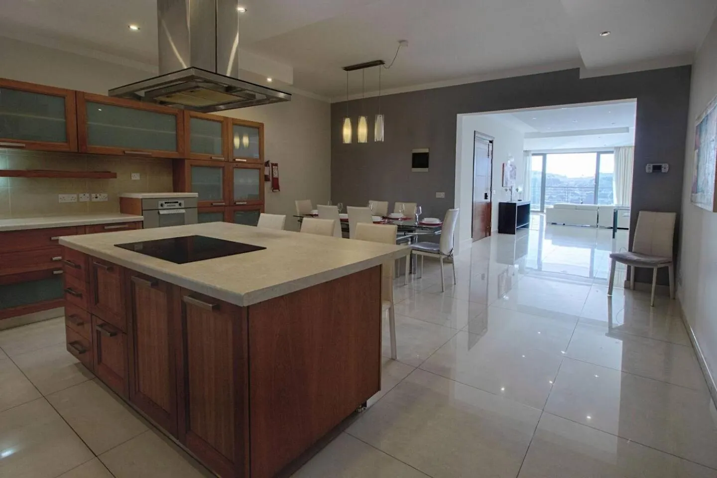 The Strand Apartments By Homely Sliema