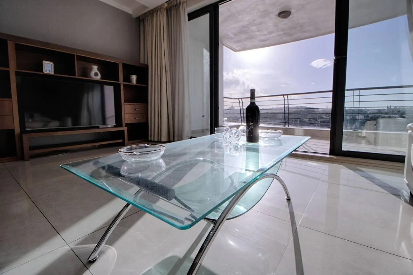 The Strand Apartments By Homely Sliema Málta